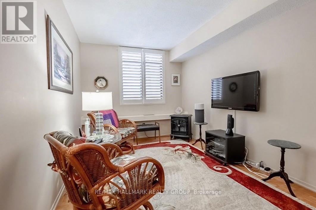 711 - 2871 Richmond Road