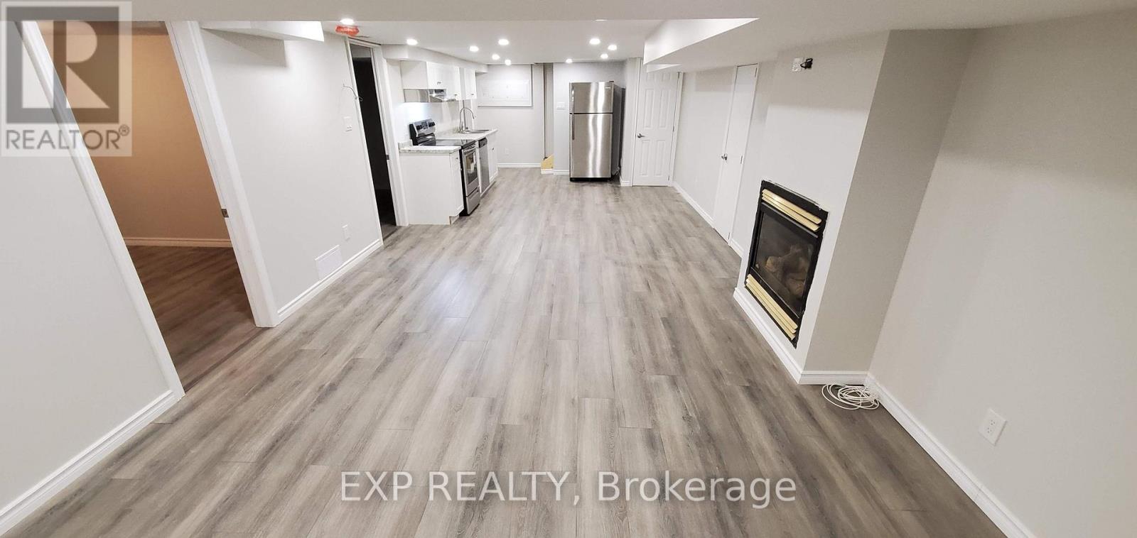 113 Ridgefield Crescent