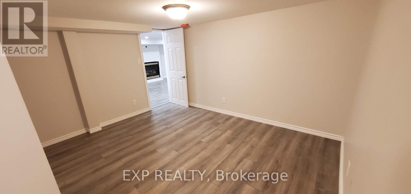113 Ridgefield Crescent