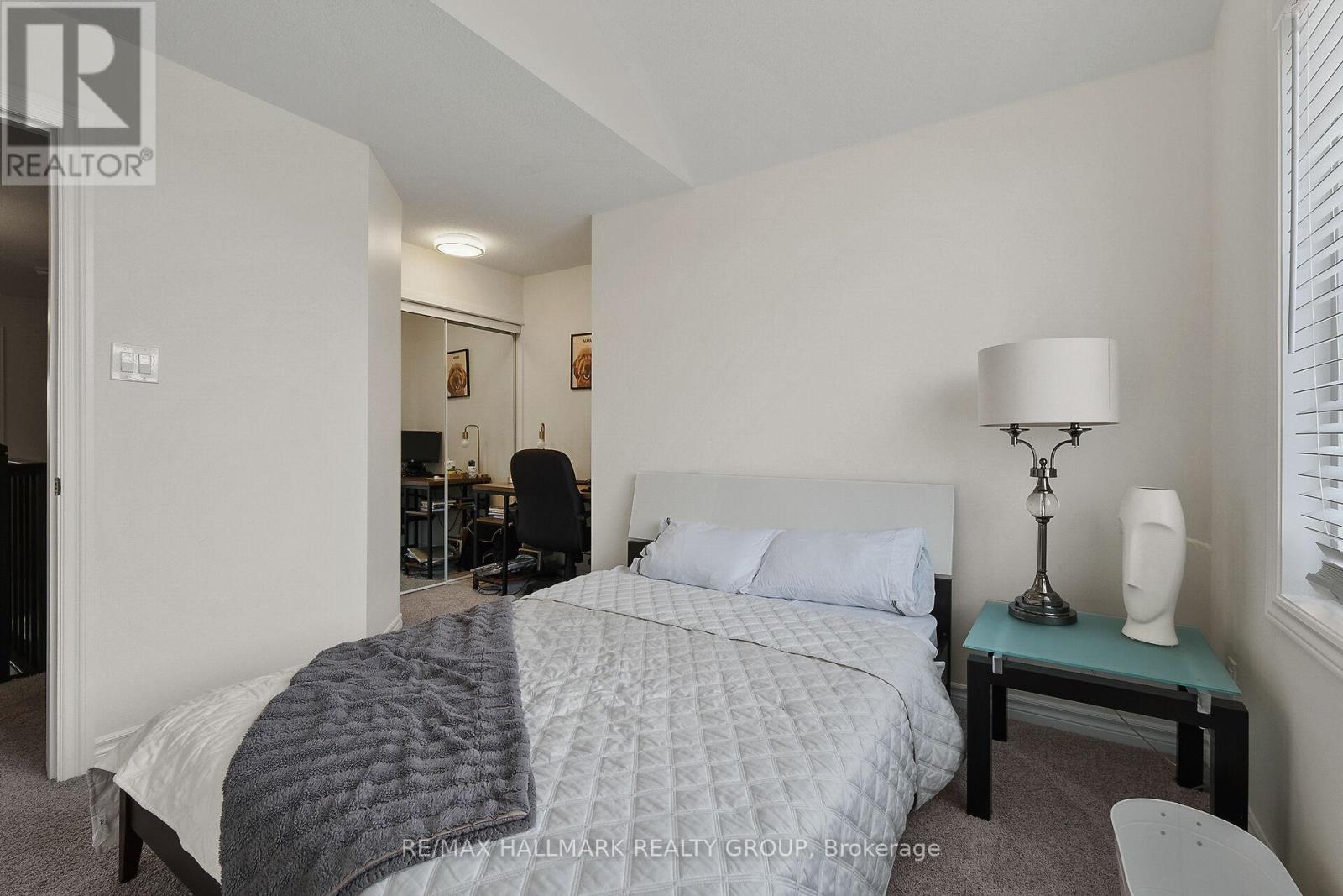 995 Shimmerton Circle
