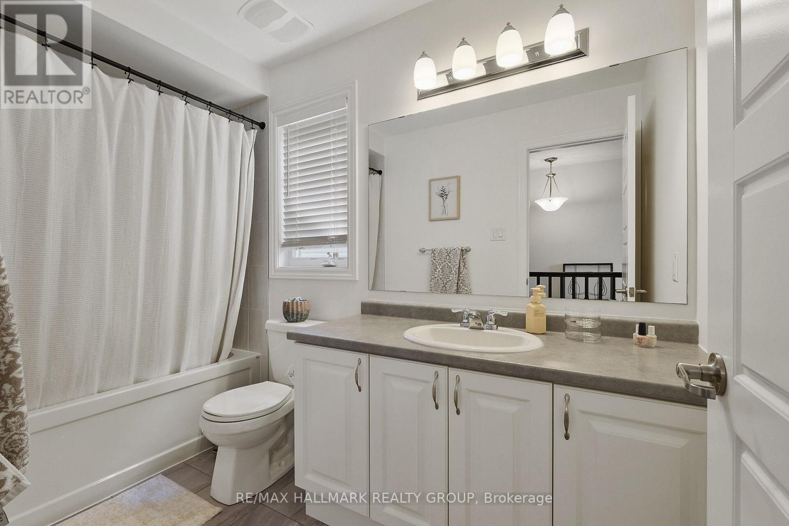 995 Shimmerton Circle