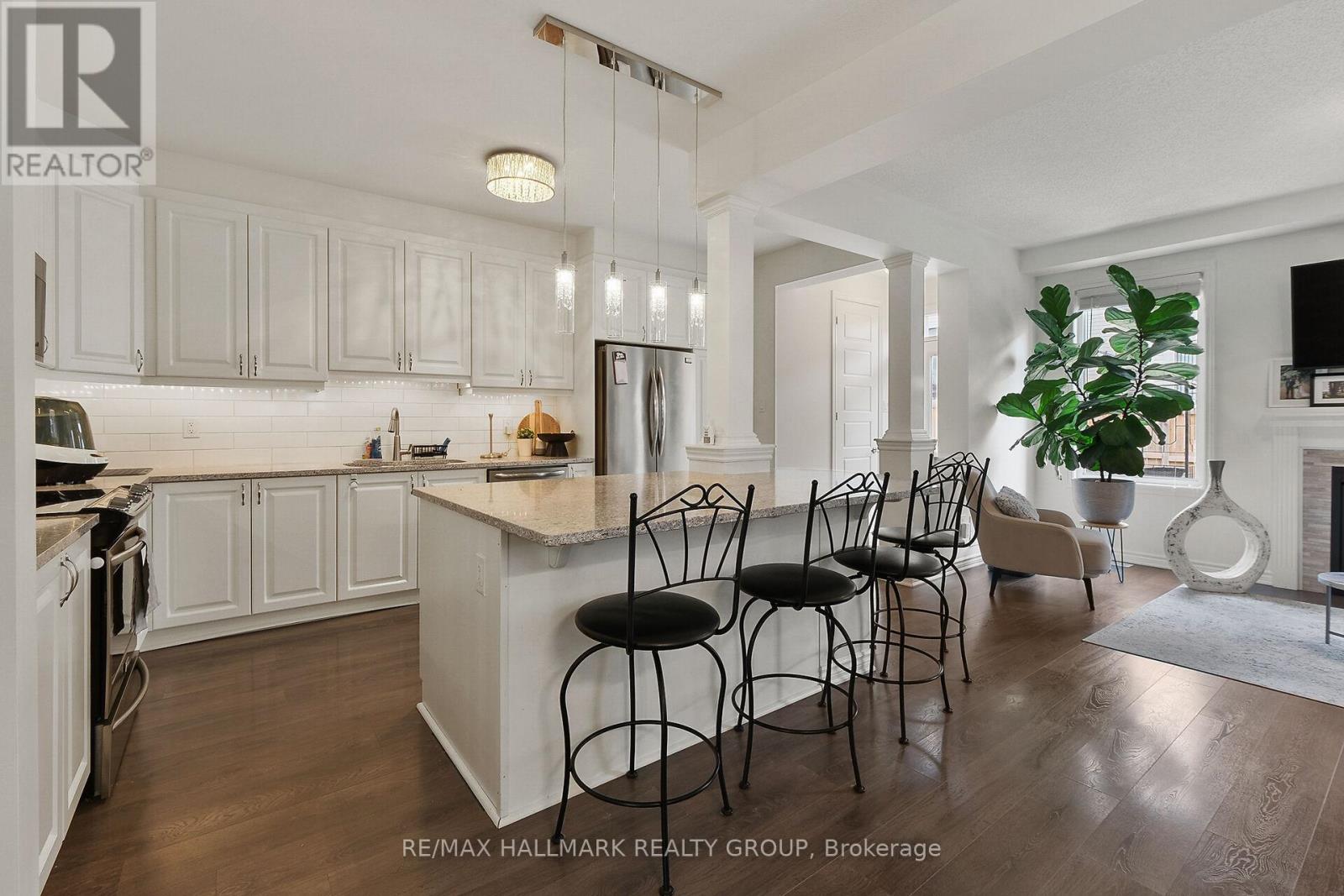 995 Shimmerton Circle
