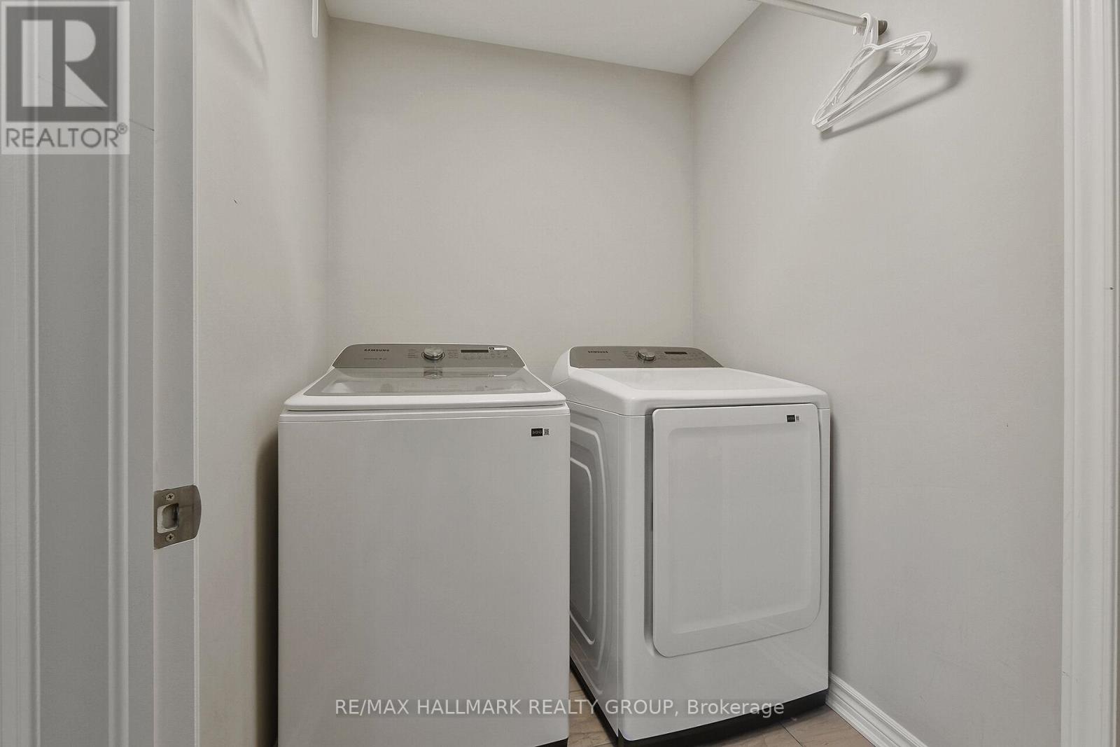 995 Shimmerton Circle