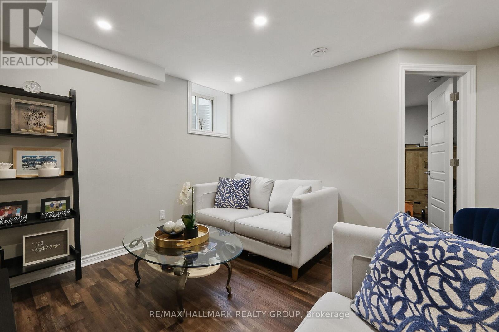 995 Shimmerton Circle