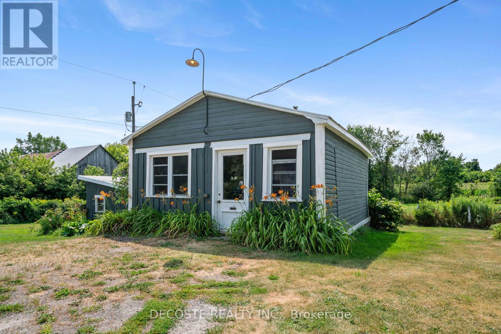 21830 Conc 9 Road