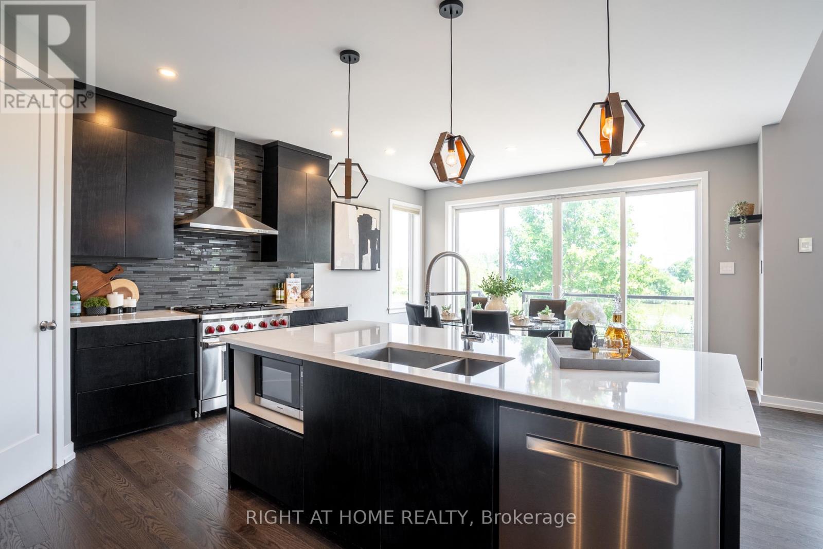 345 Andalusian Crescent