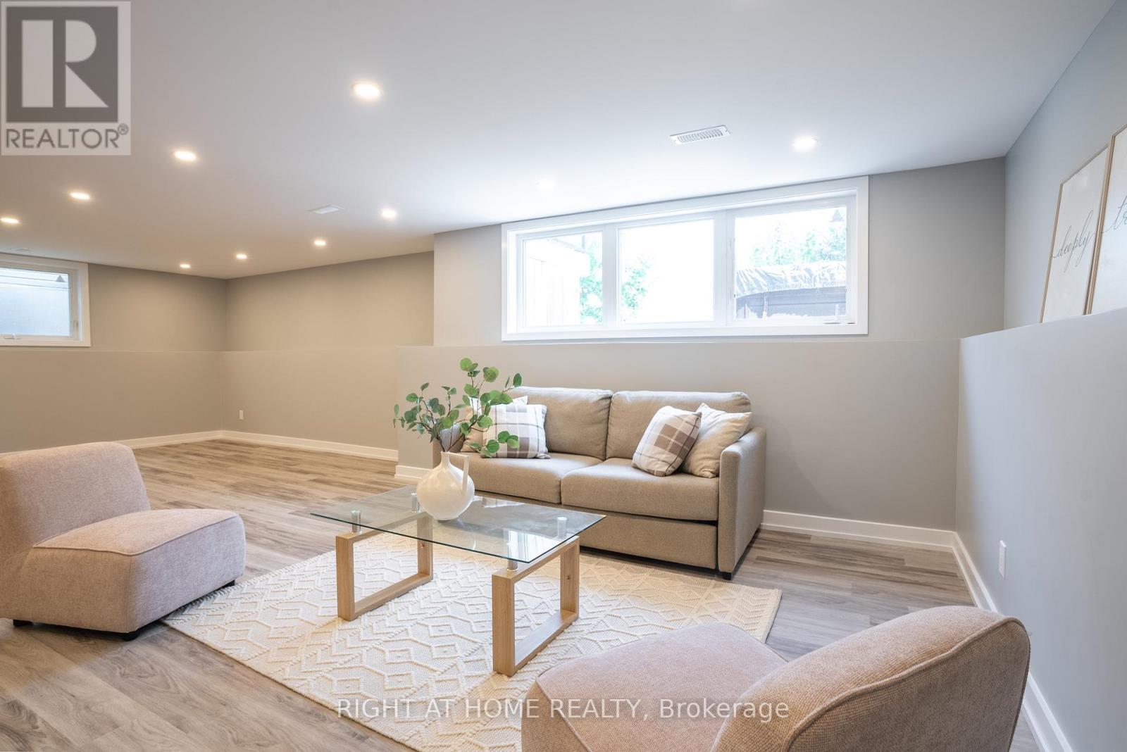 345 Andalusian Crescent