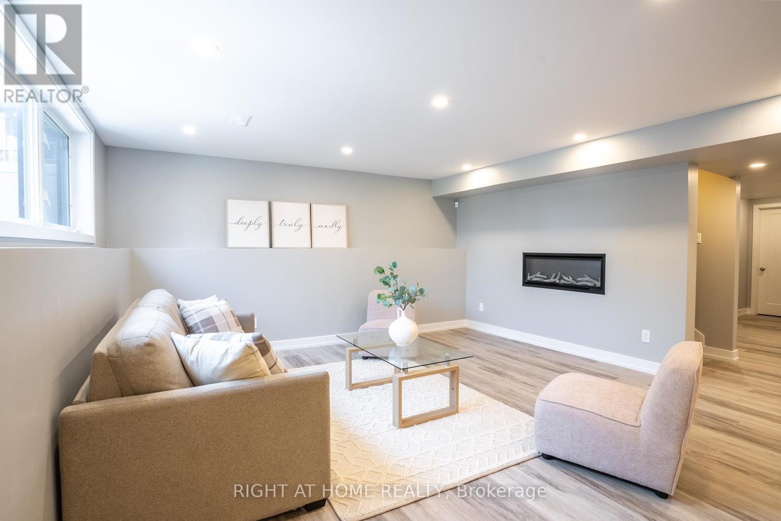 345 Andalusian Crescent