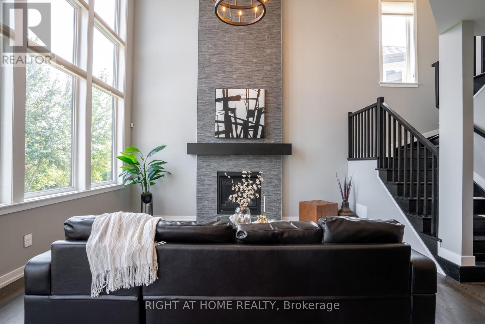 345 Andalusian Crescent
