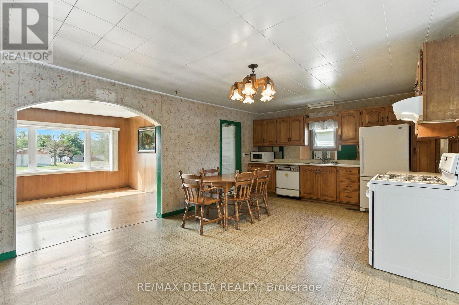 3560 Drouin Road