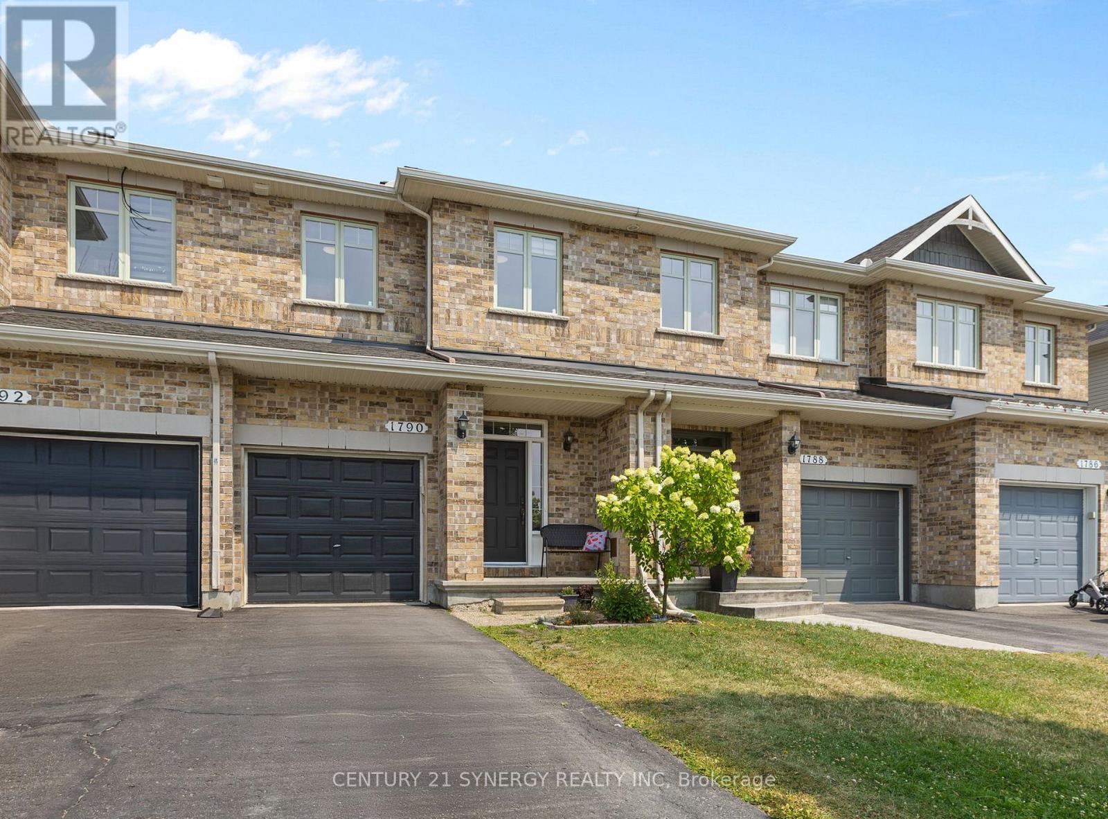 1790 Plainridge Crescent