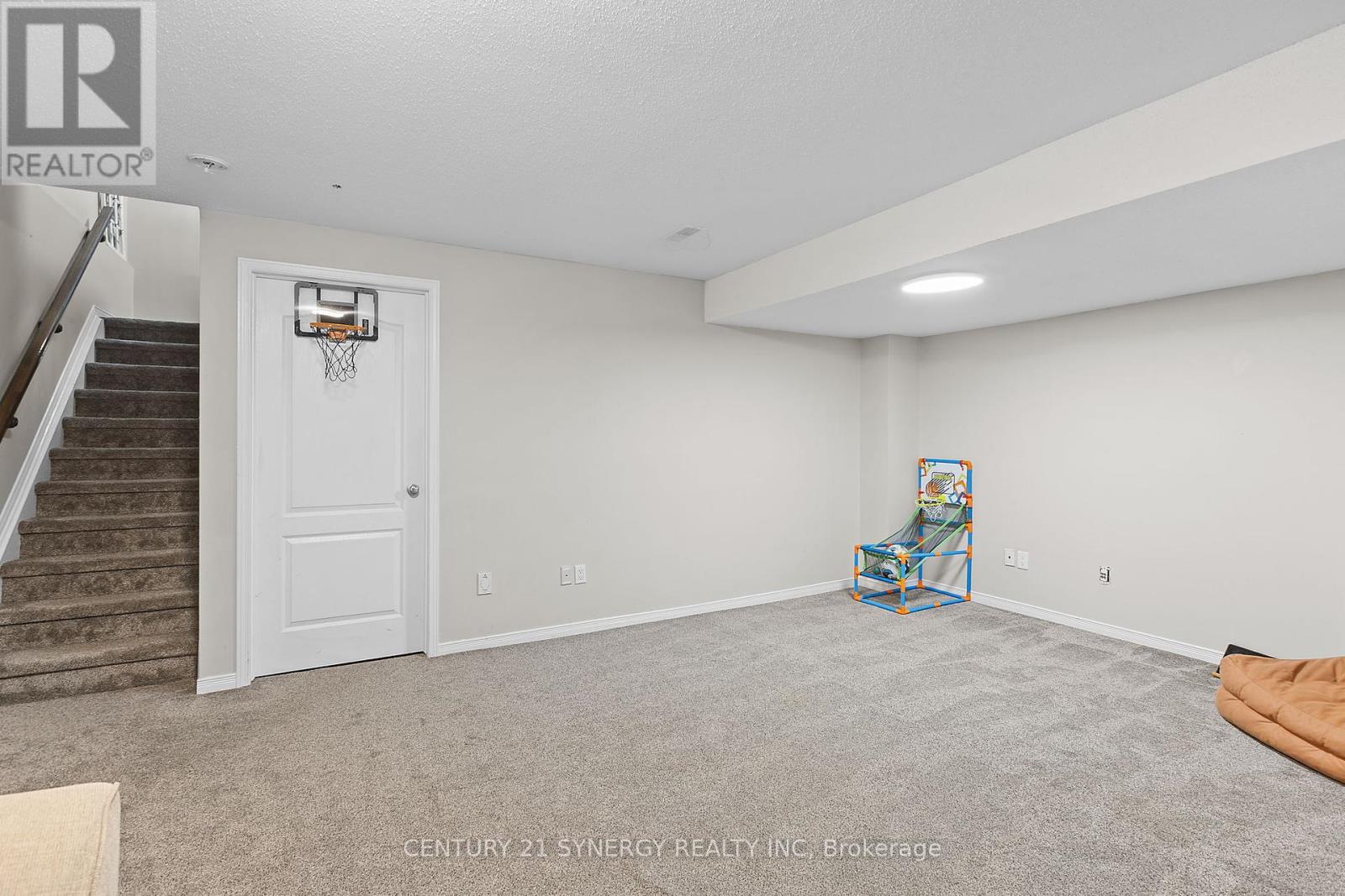 1790 Plainridge Crescent