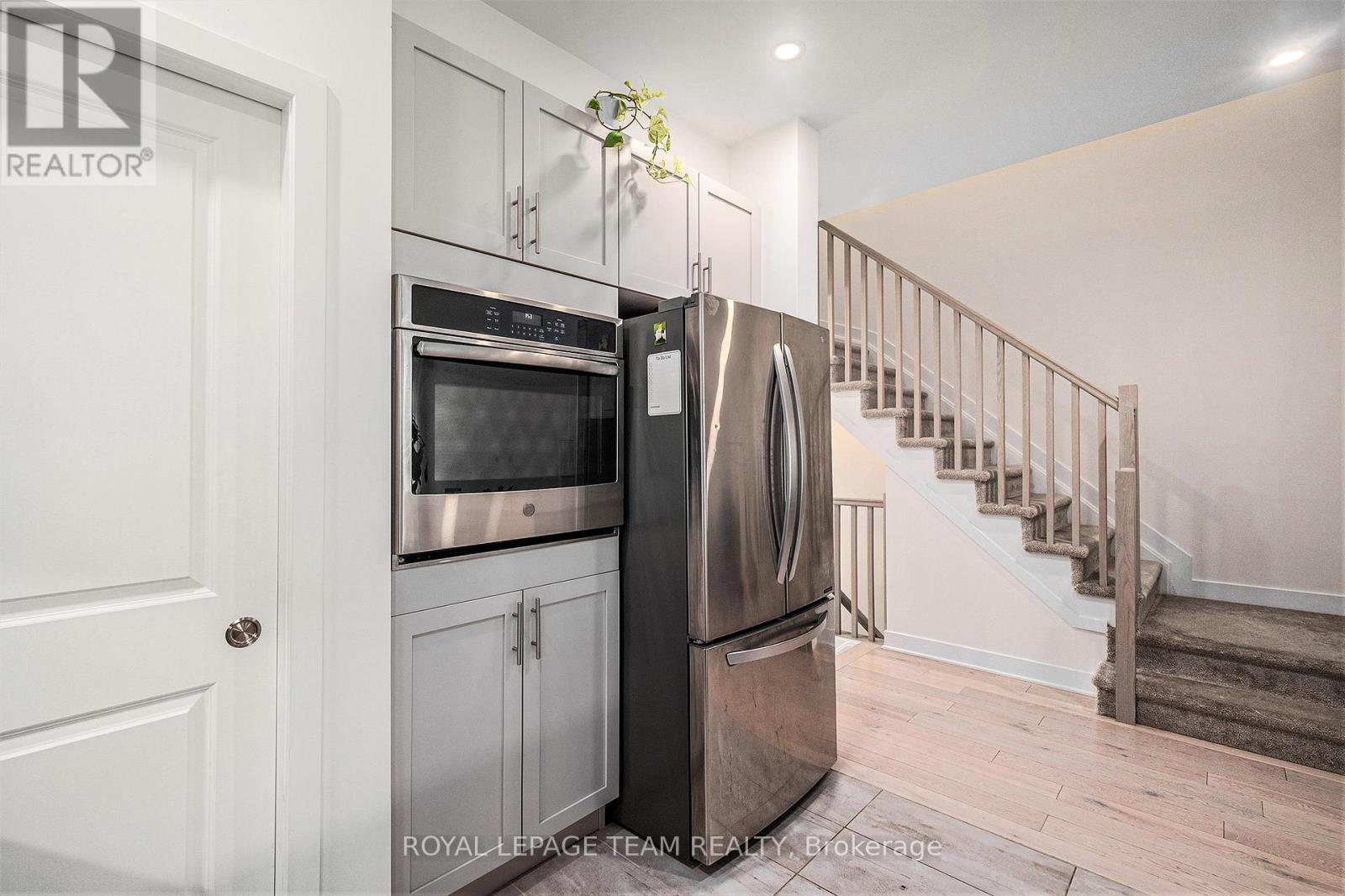 574 Triangle Street