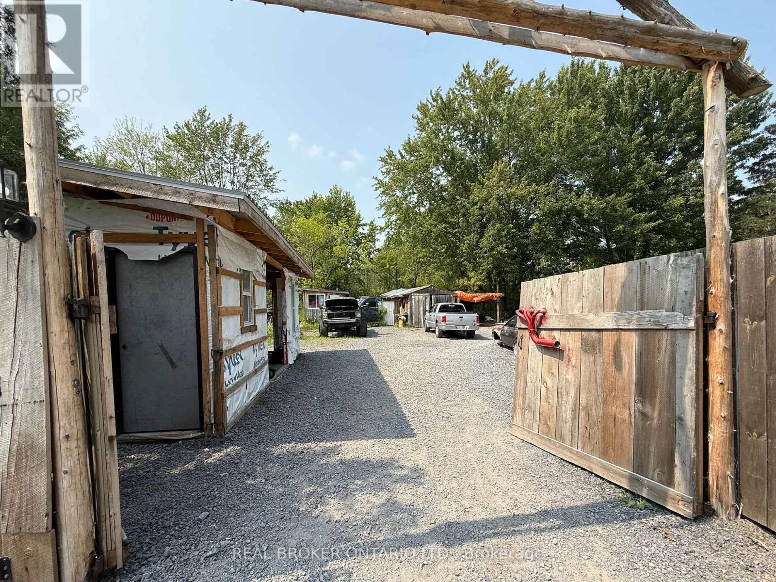 2401 Totem Ranch Road