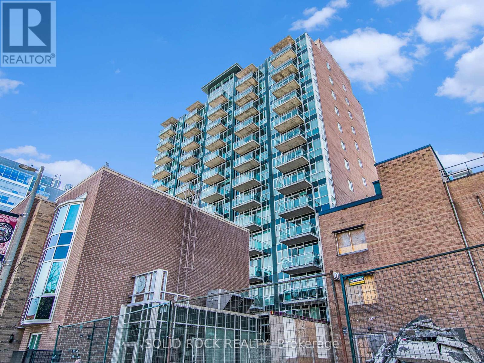 202 - 134 York Street