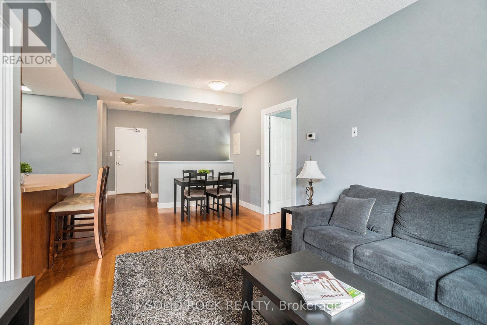 202 - 134 York Street