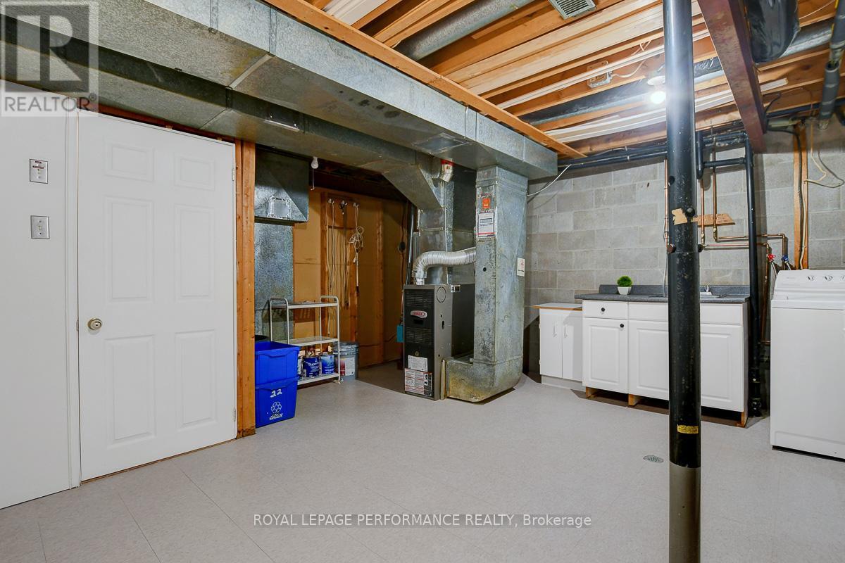 22 - 550 Straby Avenue