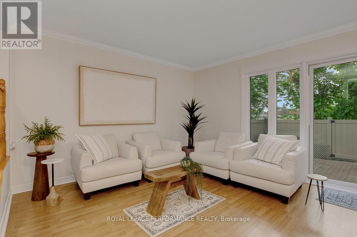 22 - 550 Straby Avenue