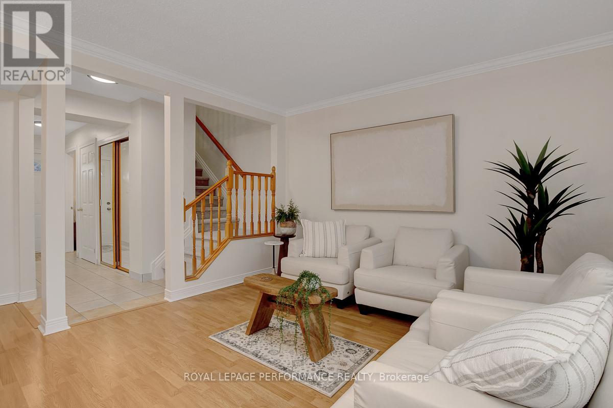 22 - 550 Straby Avenue
