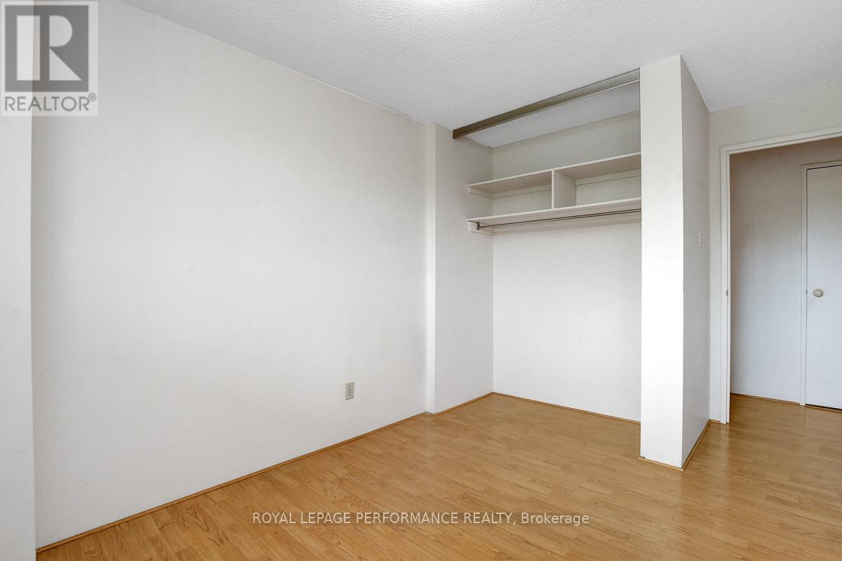404 - 415 Greenview Avenue