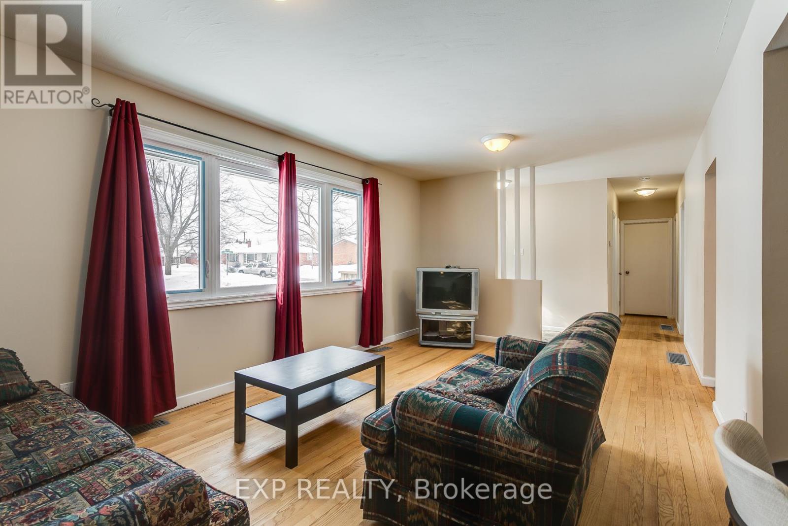 655 Gardenvale Road W