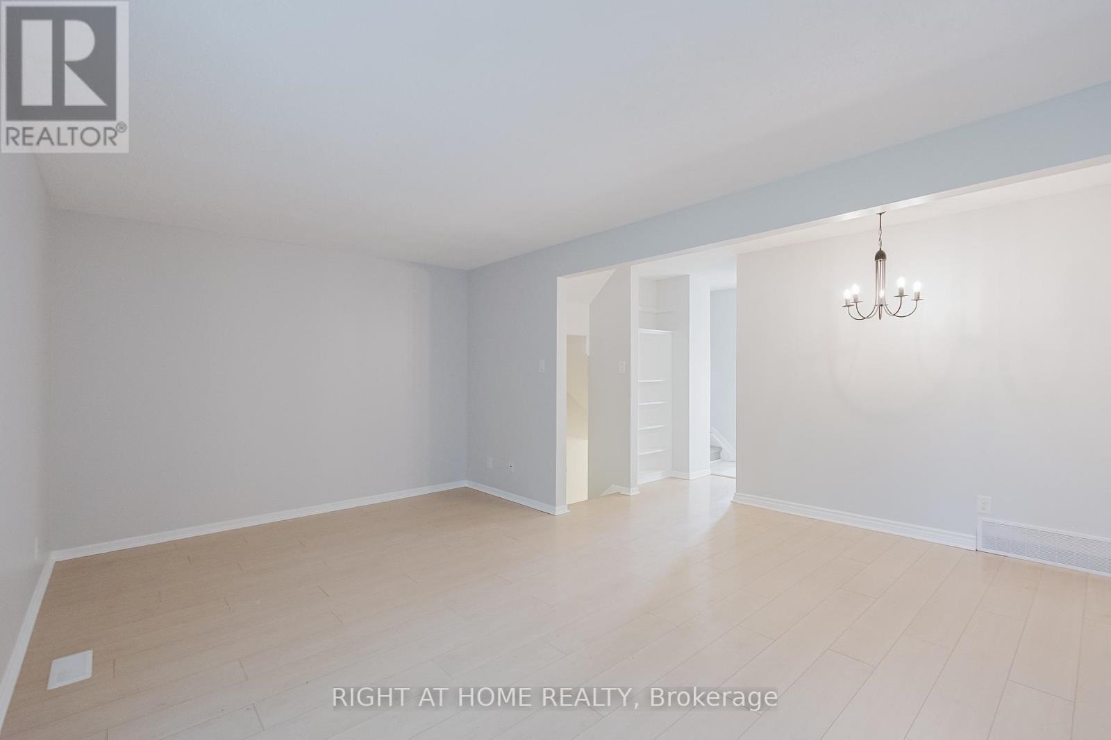 102 - 23 Mcclintock Way