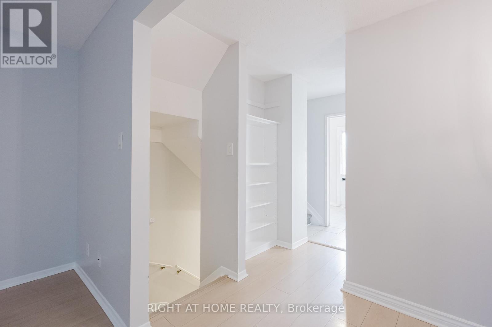 102 - 23 Mcclintock Way