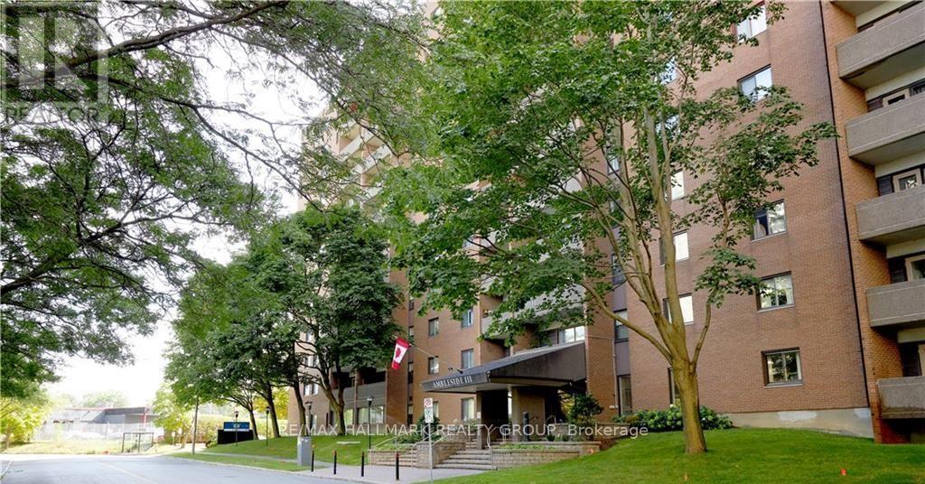 315 - 1100 Ambleside Drive