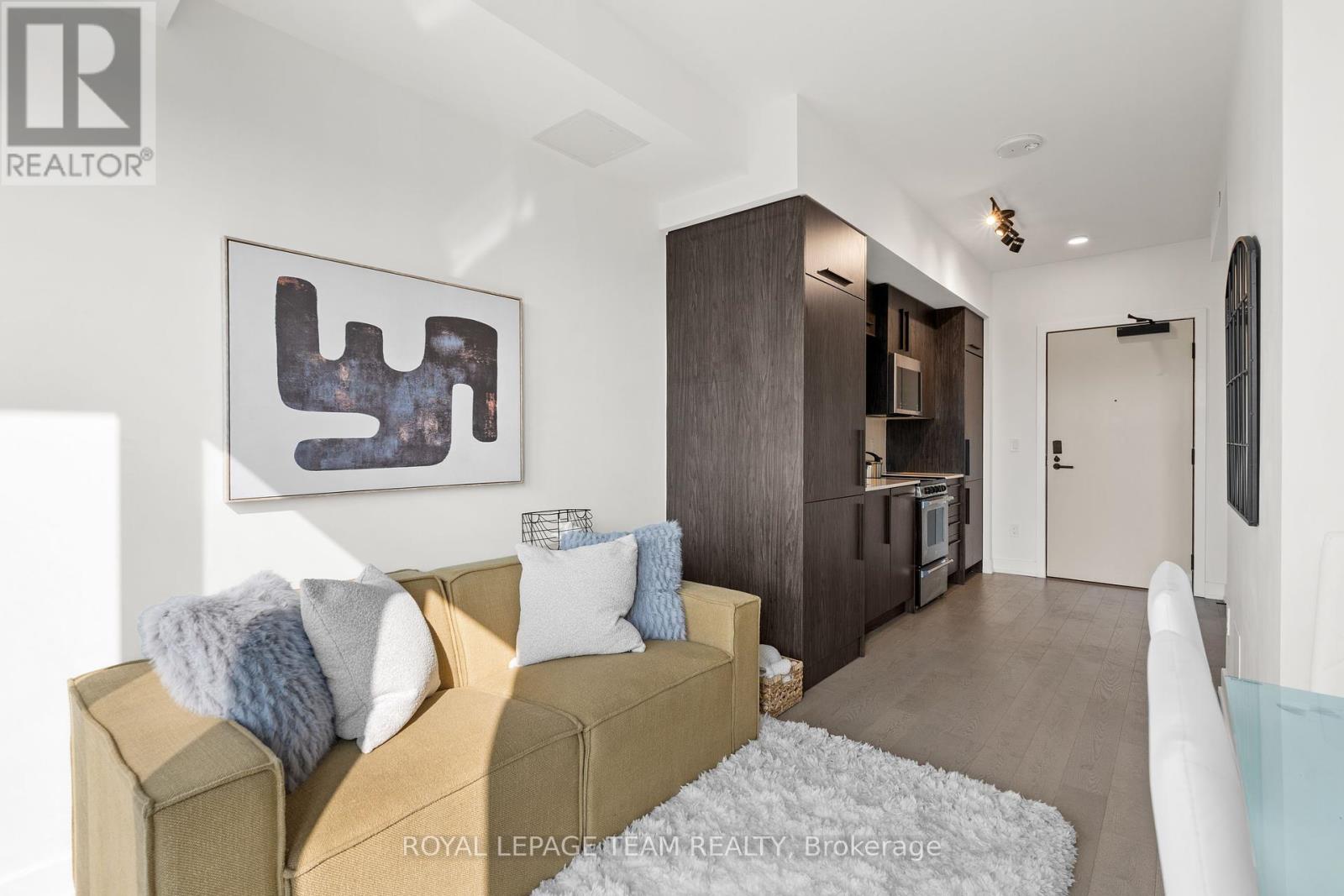 521 - 560 Rideau Street