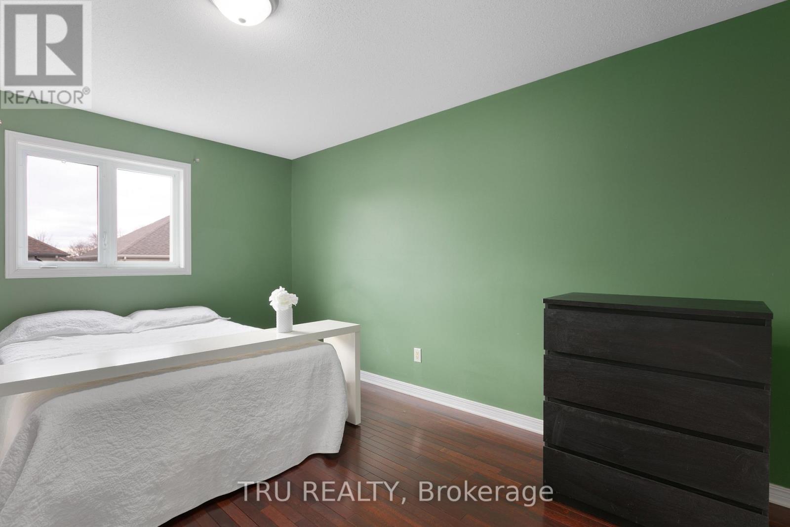 18 Gannet Street W