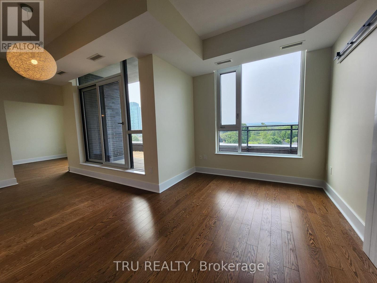 609 - 101 Richmond Road