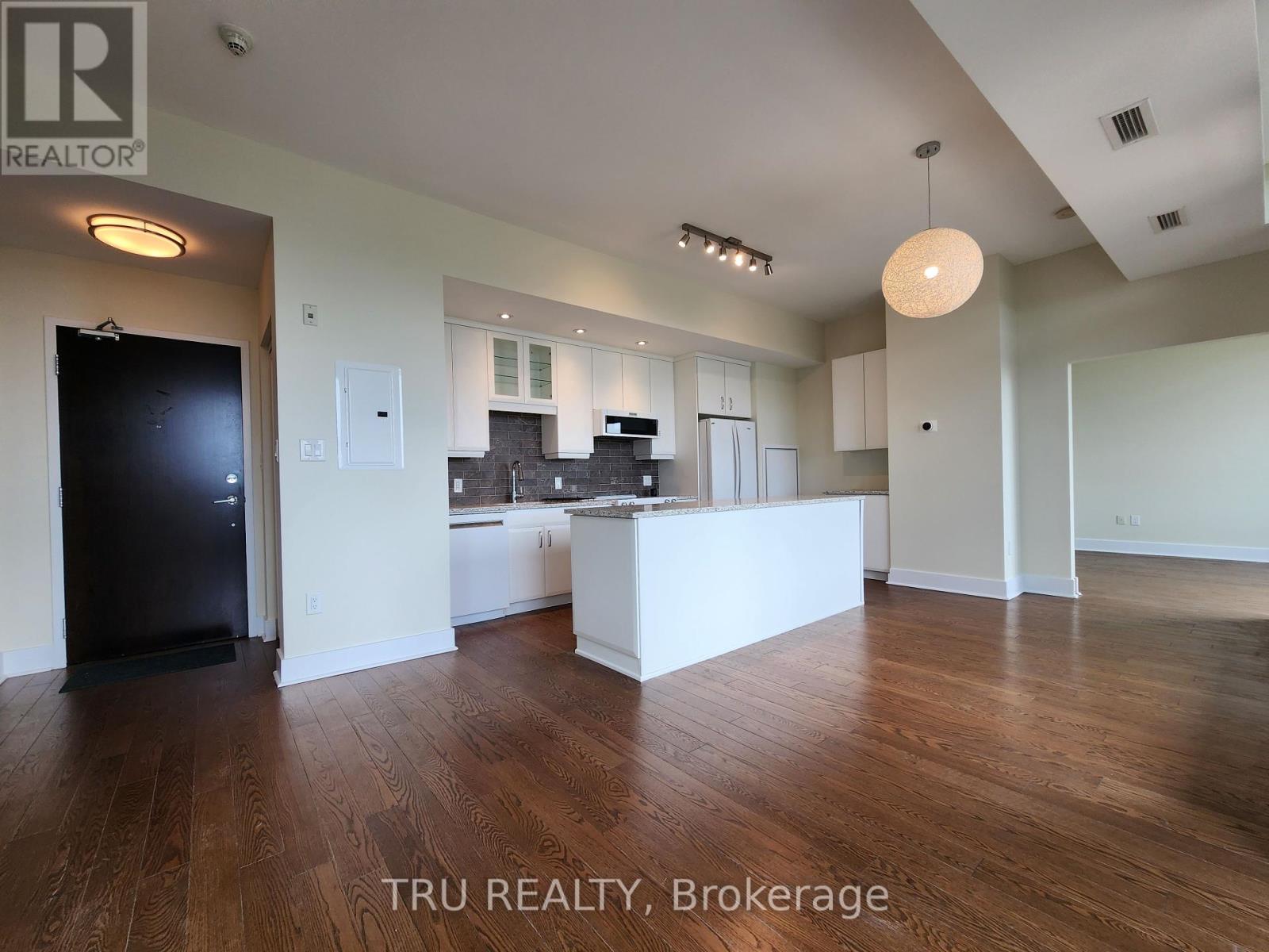609 - 101 Richmond Road