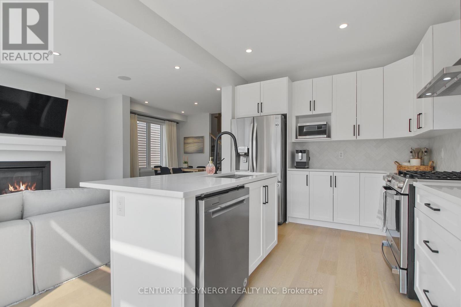 2104 Caltra Crescent