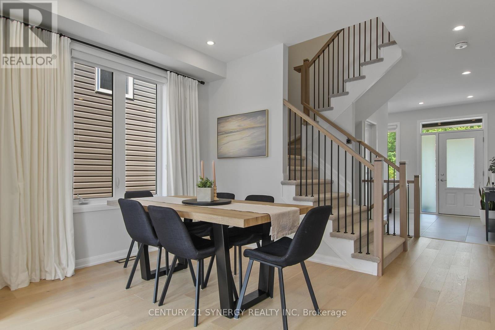 2104 Caltra Crescent