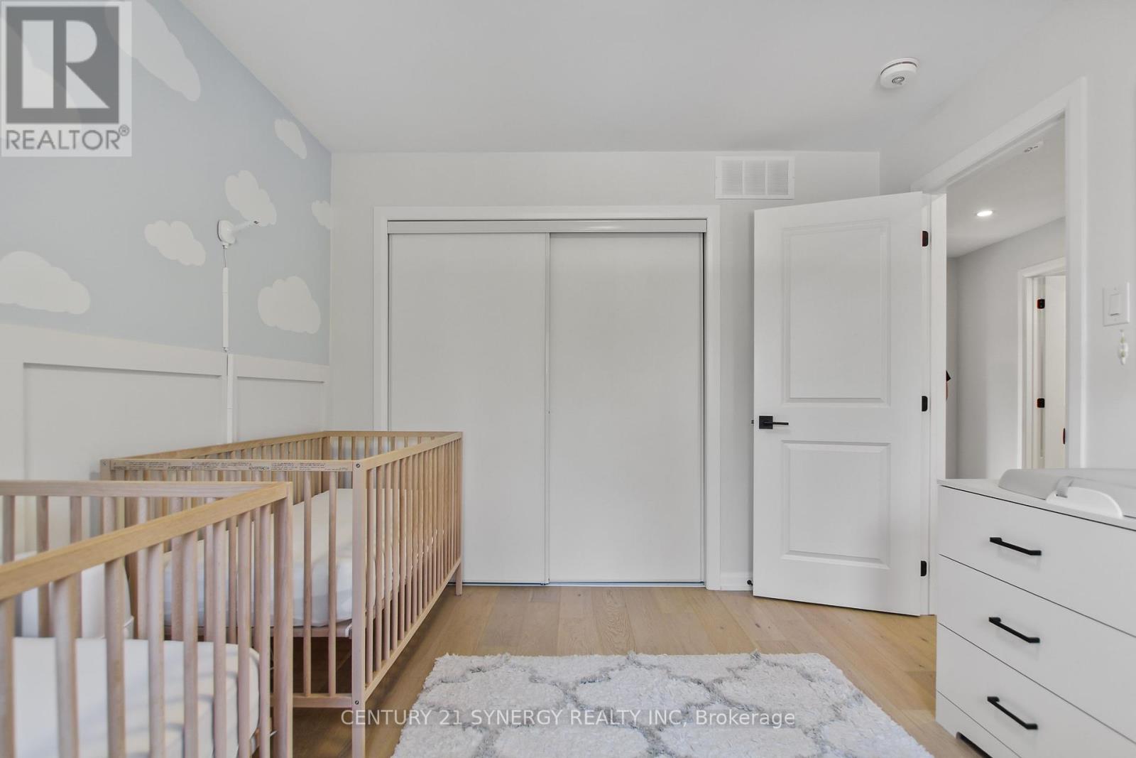2104 Caltra Crescent