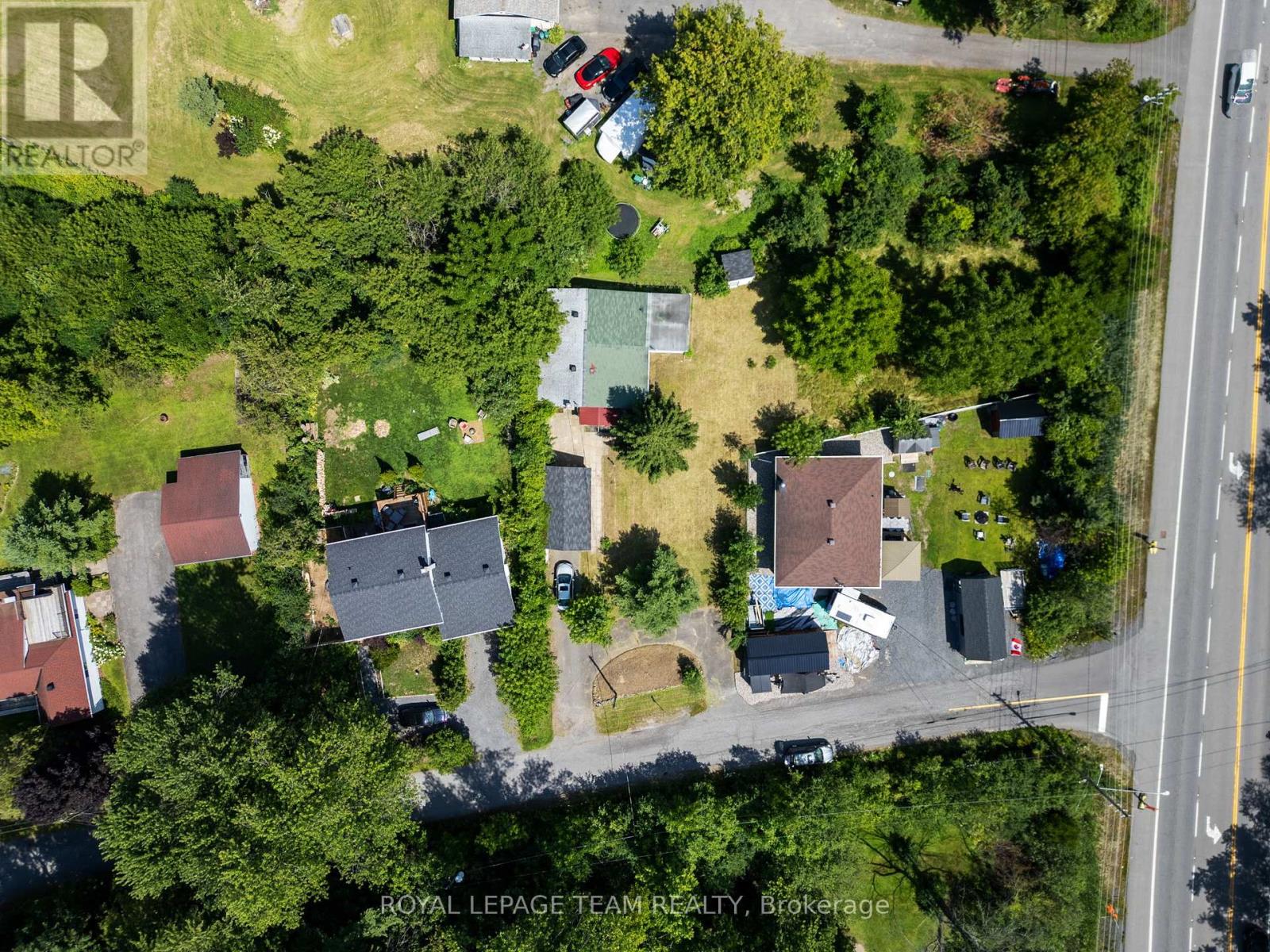 967 West Street W