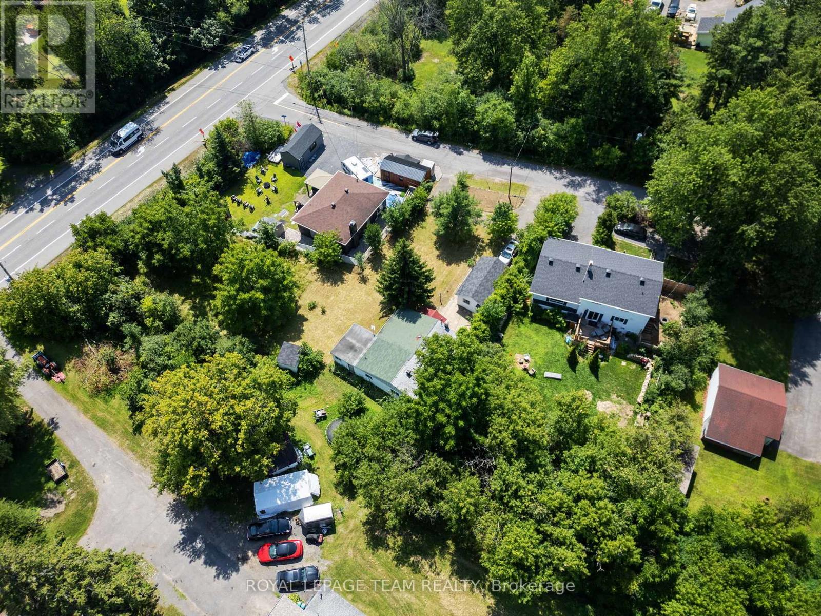 967 West Street W