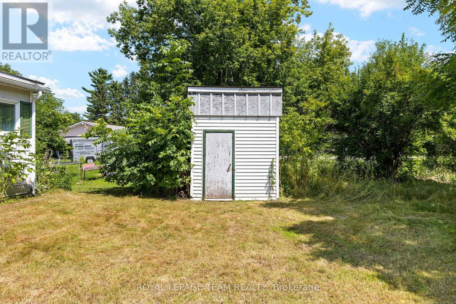 967 West Street W