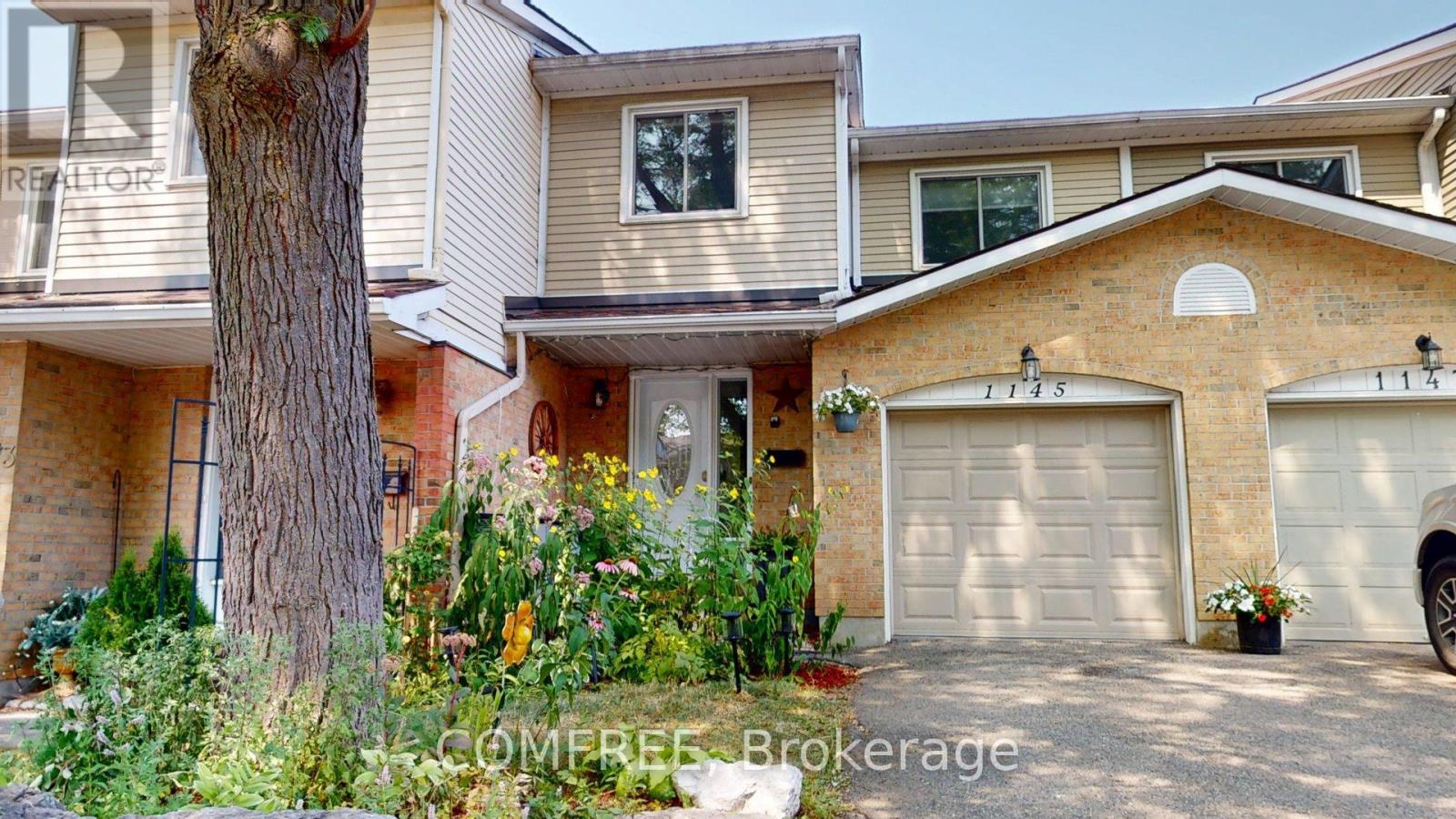100 - 1145 D'erable Place