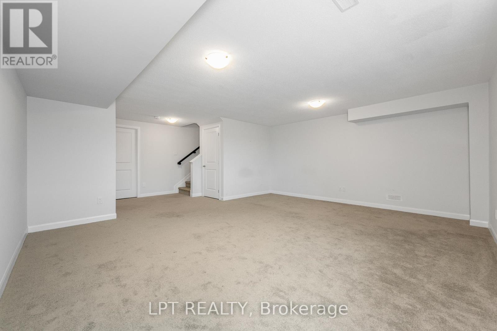 105 Teelin Circle