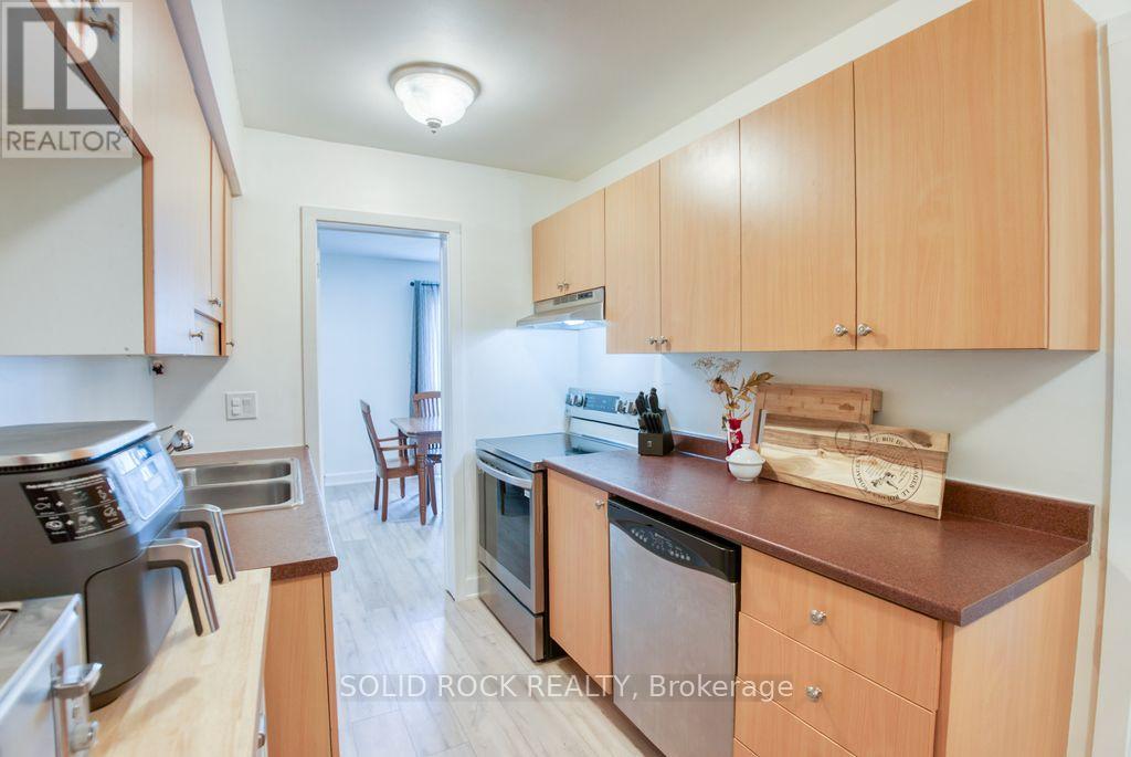 463 Canotia Place