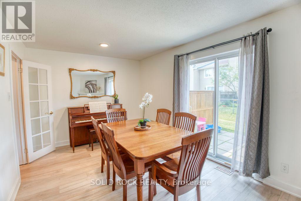 463 Canotia Place