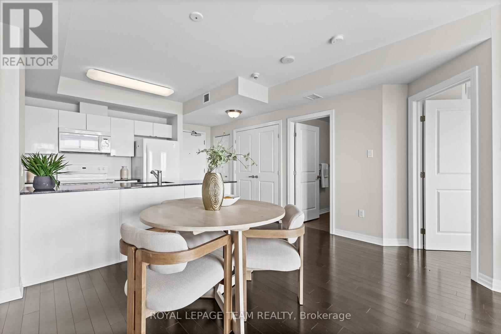 1408 - 90 Landry Street