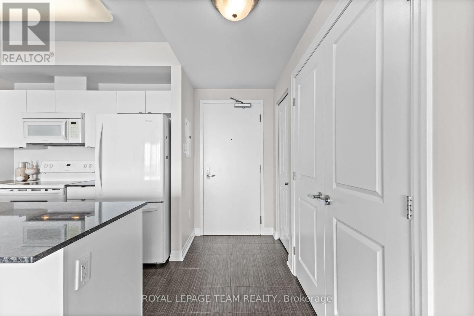 1408 - 90 Landry Street