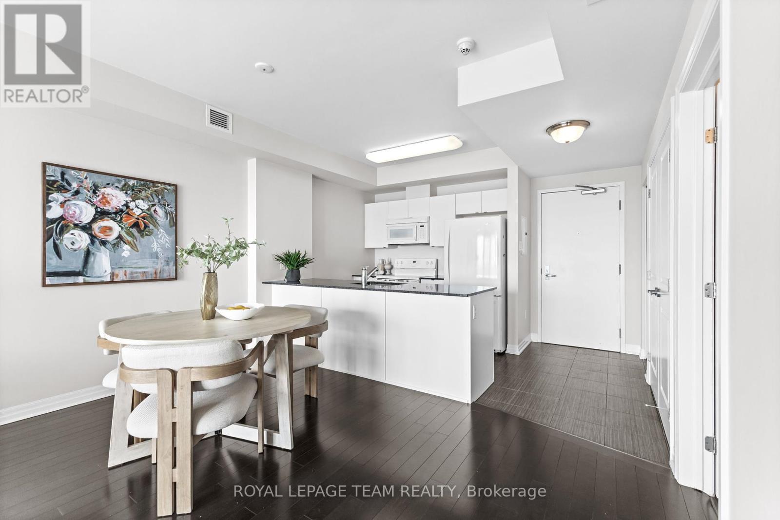 1408 - 90 Landry Street