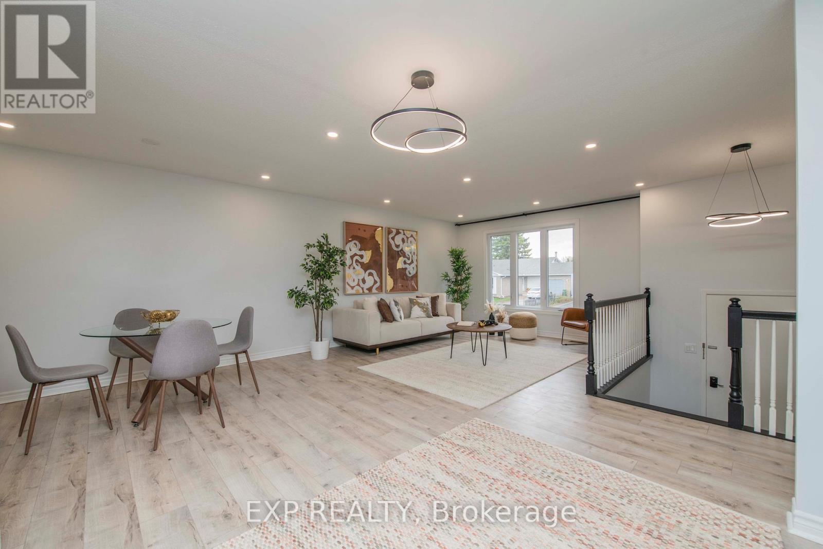 15 Kadeer Way