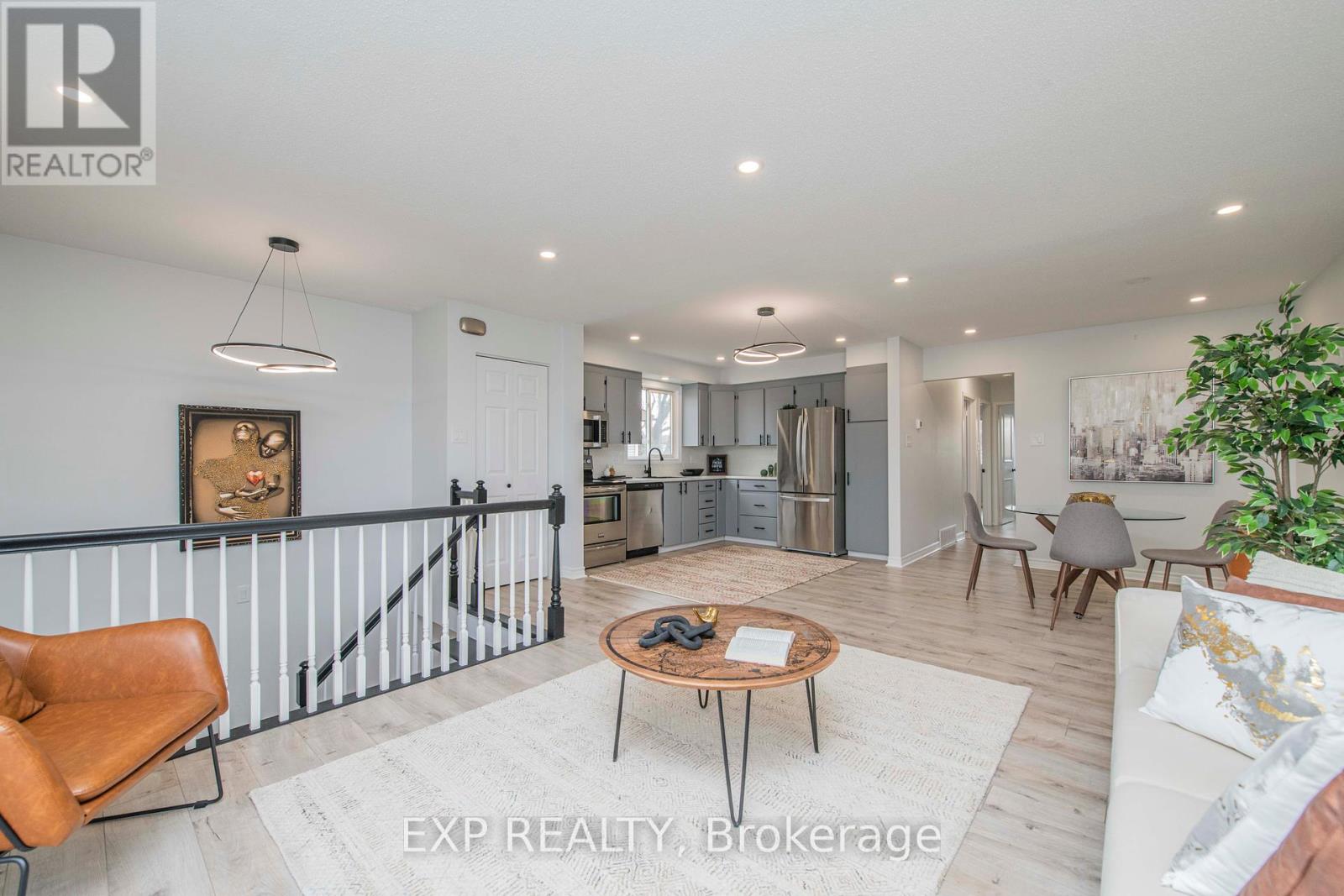 15 Kadeer Way