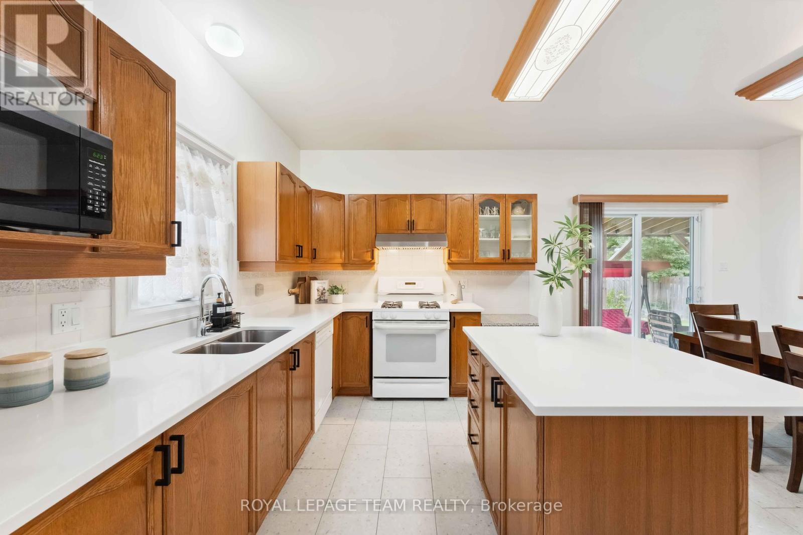 39 Vermont Avenue