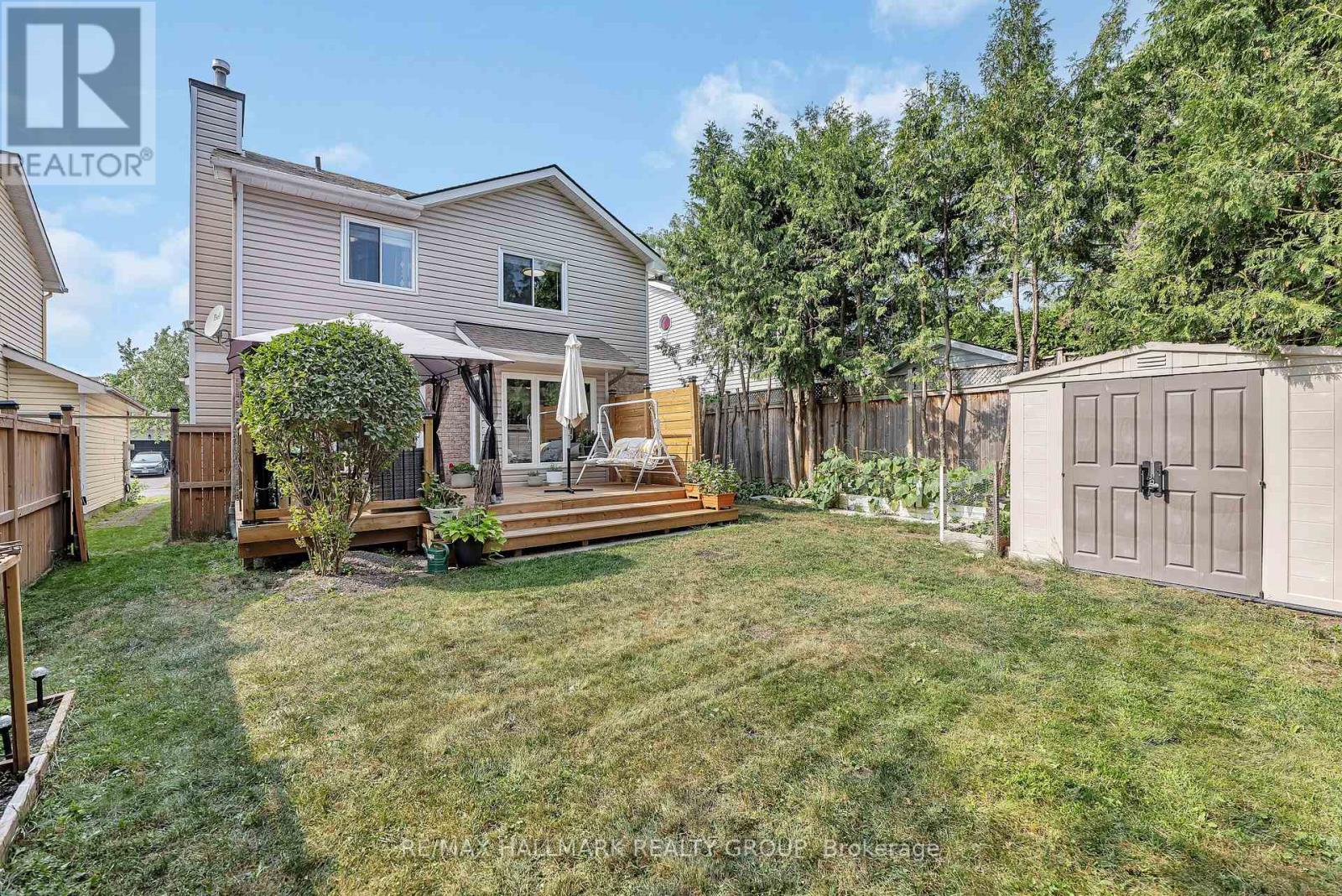 16 Hawley Crescent