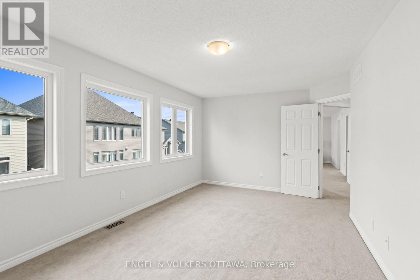 531 Bretby Crescent